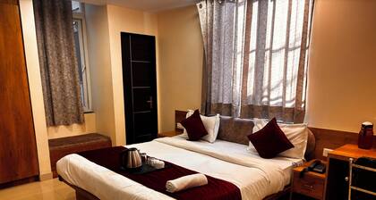Hotel Gulabi Nagri