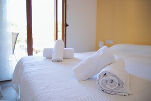 4 chambres, fer et planche à repasser, Wi-Fi