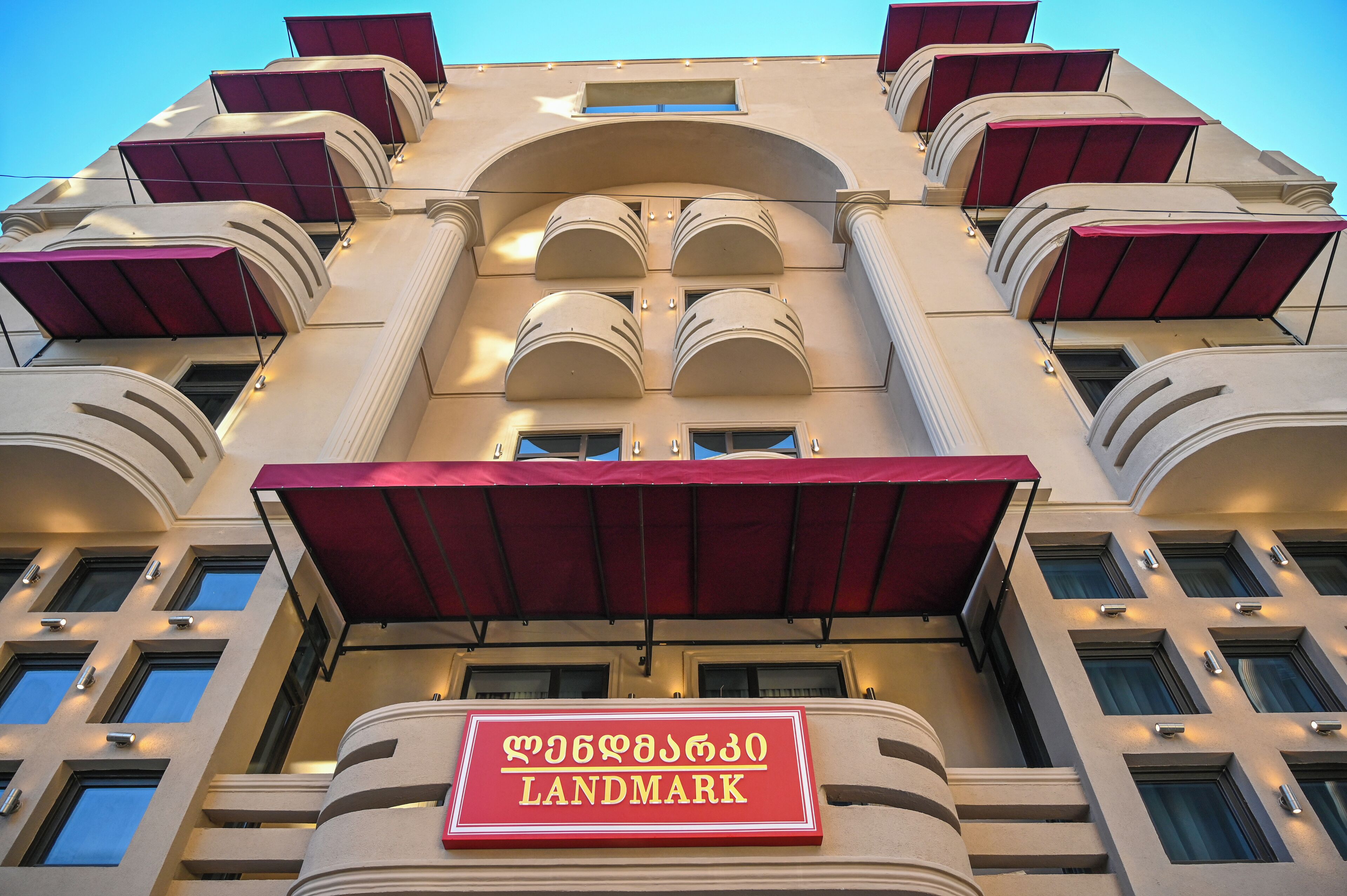 Photo - Landmark Hotel