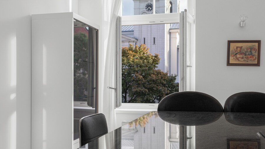 パーフェクト 7 ベッドルーム ステイ ニア ハウプトバンホフ