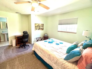 2 habitaciones, tabla de planchar con plancha, wifi y ropa de cama 