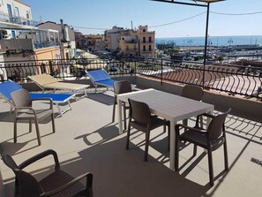 Outdoor dining - MONDELLO VIEW WHITE HOUSE (Palermo)