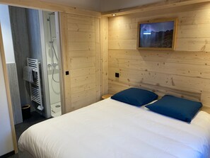 3 Schlafzimmer, Bügeleisen/Bügelbrett, Reisekinderbett, kostenloses WLAN