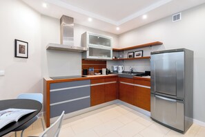 Comfort-Apartment, Balkon, Stadtblick | Eigene Küche