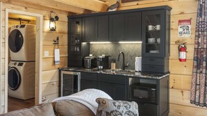 Interior - Elk Lodge – Cabin for 4! (Branson)