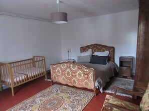 3 camere, ferro/asse da stiro, lenzuola