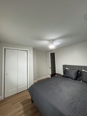 3 bedrooms, WiFi, bed sheets - 3 BD Oasis - Steps from Asbury! (Ocean City)