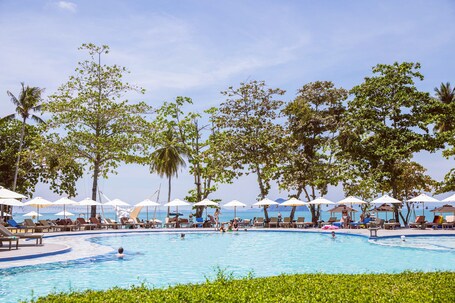 BJ&Radisson SeaView Hotel - view 3