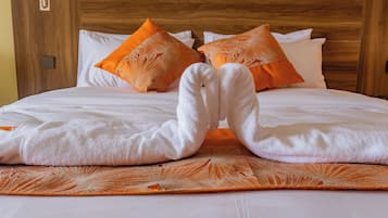 9 bedrooms, WiFi, bed sheets, wheelchair access