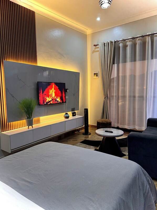 1 bedroom, WiFi, bed sheets