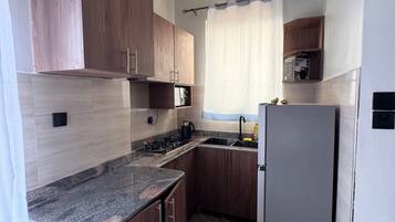 Fridge, microwave, stovetop, electric kettle