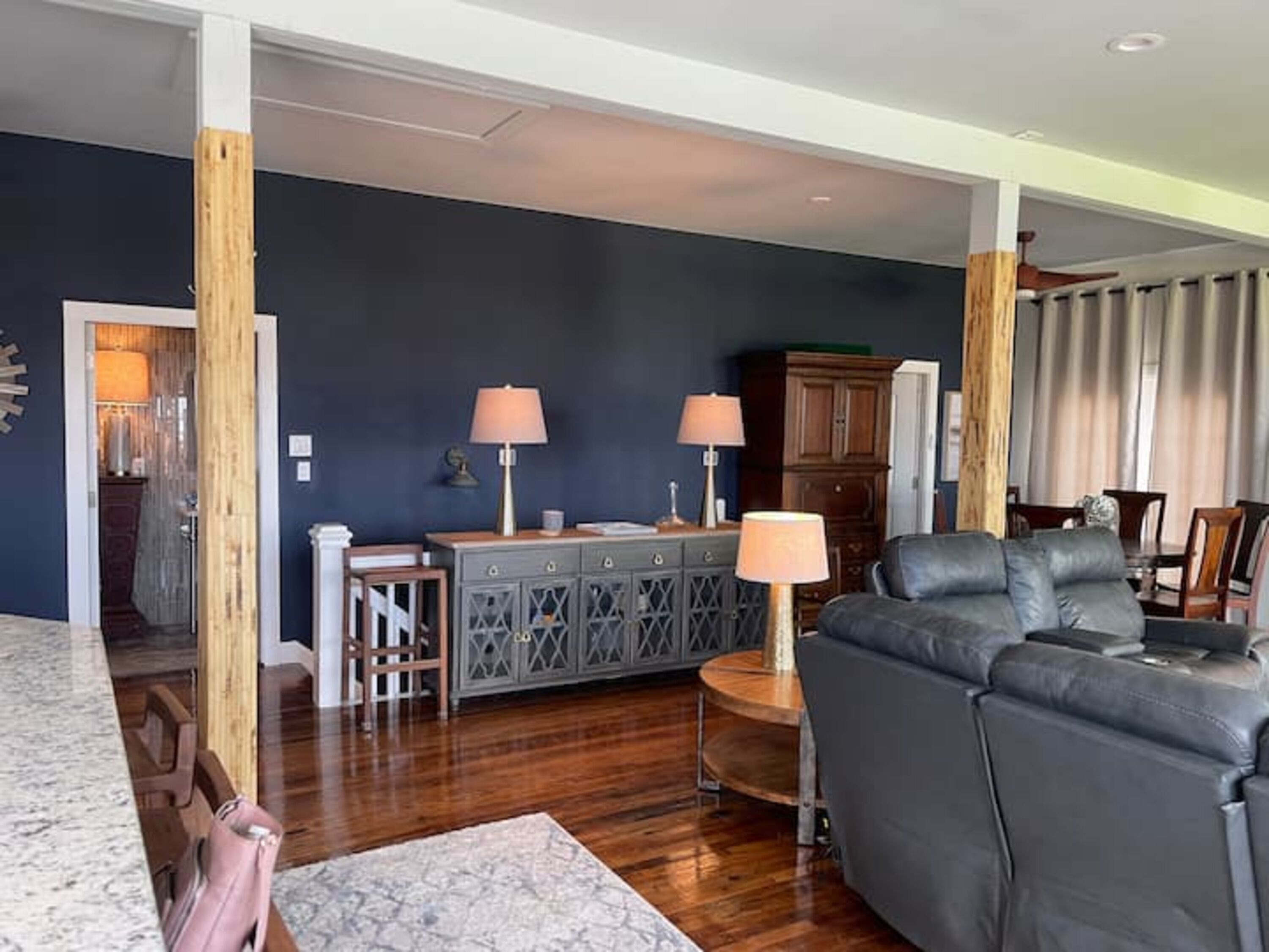 Signature Condo, 2 Bedrooms, Pool View | Living room