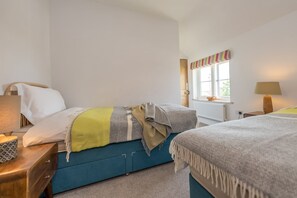 3 Schlafzimmer, Bügeleisen/Bügelbrett, Reisekinderbett, WLAN