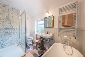 Douche, serviettes fournies