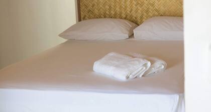 Airport Manini Lodge Studio 5