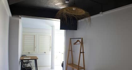 Airport Manini Lodge Studio 6