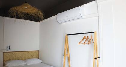 Airport Manini Lodge Studio 10