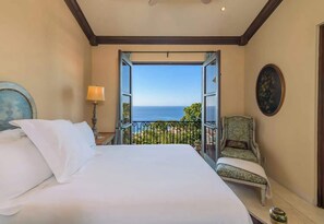 6 habitaciones, escritorio, tabla de planchar con plancha y wifi 