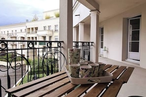 Property grounds - Appt 8 P, parkings, Disney direct, Vallée Village (Serris)