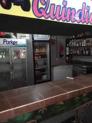 Restaurant - waterfall hostel (Los Agarrobos)