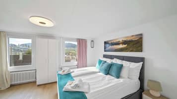 4 bedrooms, iron/ironing board, travel cot, WiFi