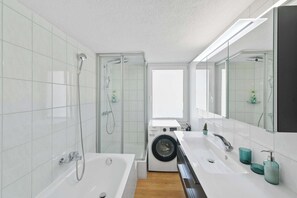 Een douche, een haardroger