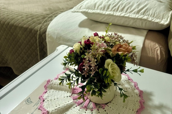 Suíte básica | 1 quarto, cortinas blackout, Wi-Fi de cortesia