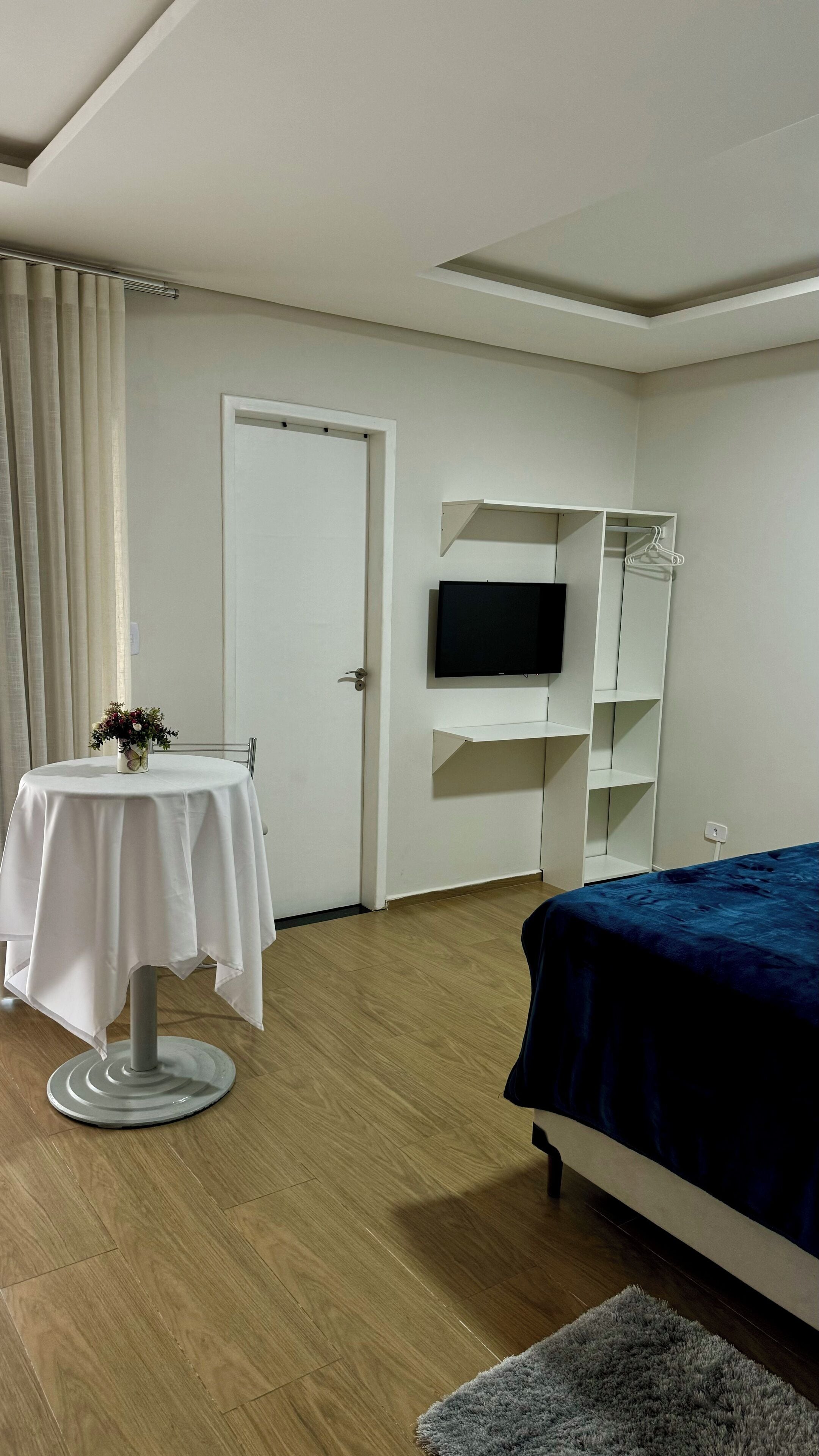 Suite Deluxe, lanai, vista a la ciudad | Cortinas blackout y wifi gratis 