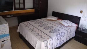 4 bedrooms, iron/ironing board, WiFi, bed sheets - ELISE Villa stocking (Saint-François)