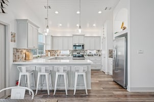 House, 3 Bedrooms | Private kitchen