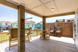 House, 3 Bedrooms | Outdoor dining