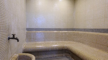 Body treatments, hydrotherapy, aromatherapy, hot stone massages