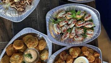 Makanan dan minuman