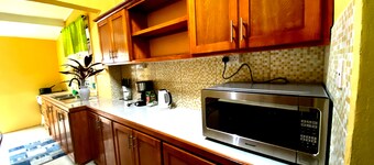 Charming 2-bedroom house in fantastic Castries with AC