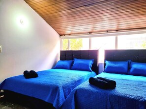 4 bedrooms, WiFi, bed sheets