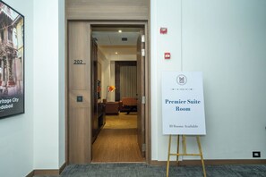 Luxury Suite, City View | In-room safe, desk, laptop workspace, iron/ironing board - Hotel Mivaante (Ahmedabad)