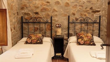 6 slaapkamers, een strijkplank/strijkijzer, wifi, beddengoed