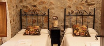 Encanto Rústico: Chimenea y Barbacoa Norte Córdoba