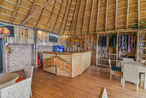 Bar (en la propiedad)