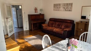 Unclassified image, 3 of 11, button - The Haven Cottage in Huddersfield (Huddersfield)