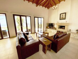 TV connectée, cheminée