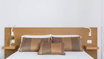 1 Schlafzimmer, BĂŒgeleisen/BĂŒgelbrett, WLAN, BettwĂ€sche