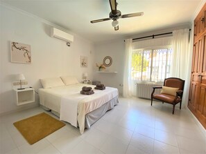 4 makuuhuonetta, silitysrauta/-lauta, Wi-Fi, vuodevaatteet