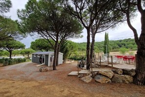 Outdoor dining - Camping 3 étoiles - Piscine  - ccbahec (Bizanet)