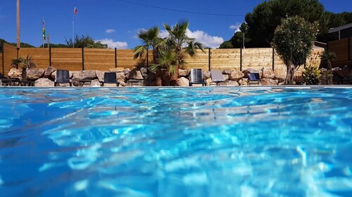 ZEcamping 3 étoiles animé pataugeoire fitness jacuzzi locatif clim