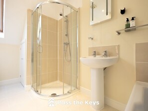 Shower, towels