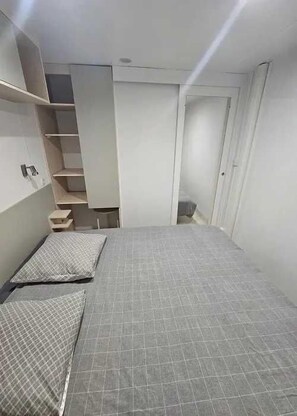 2 室のベッドルーム