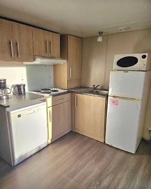 Kühlschrank, Herdplatte