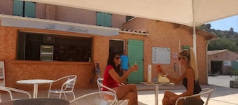 Camping 3 étoiles - Piscine  - ccbaefh