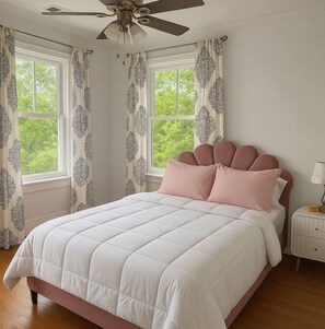 3 chambres, fer et planche à repasser, Wi-Fi, draps fournis